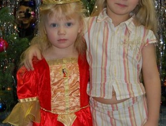 Утренник в садике у Саши и Кати